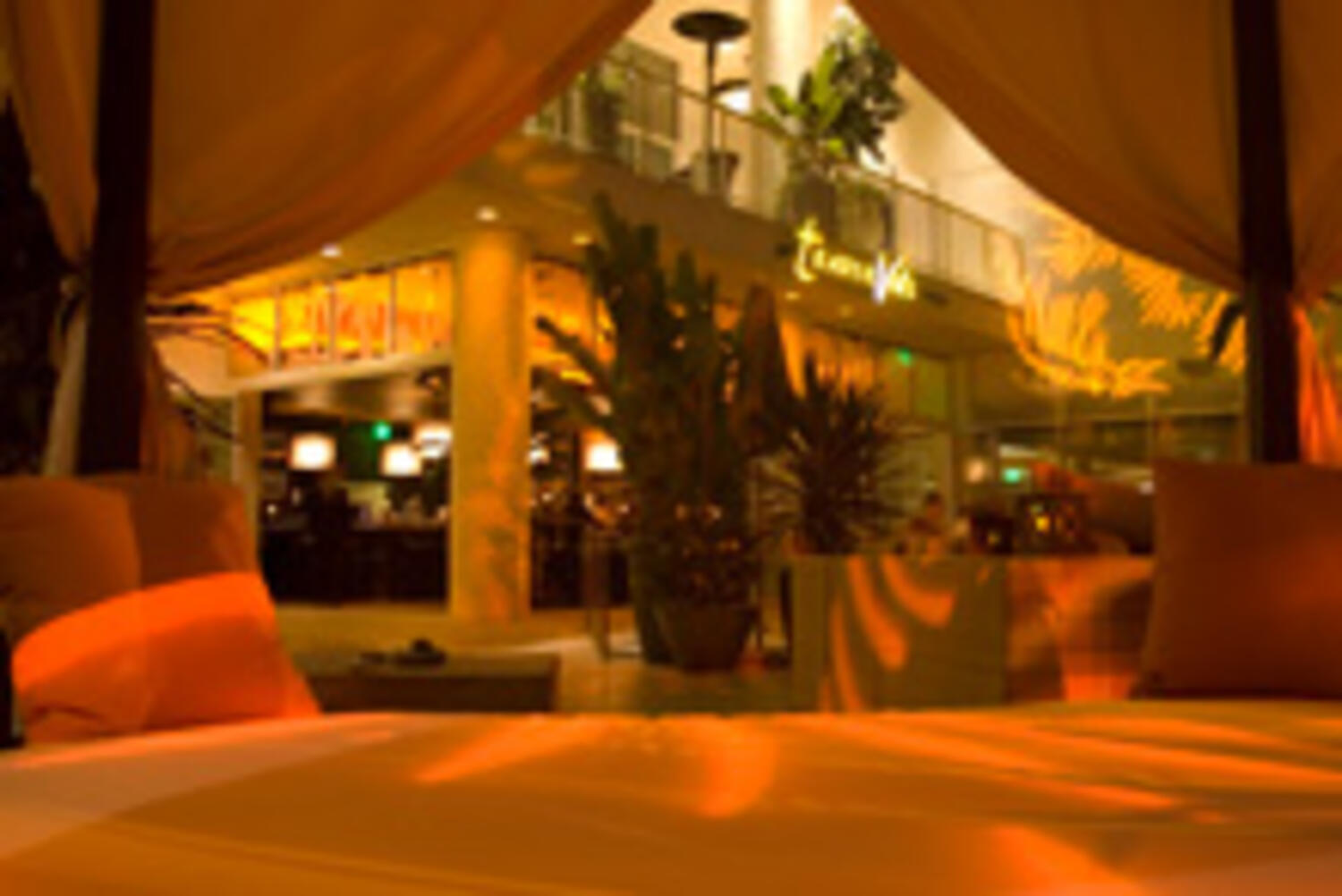 Trader Vic’s Happy Hour at The Beverly Hilton