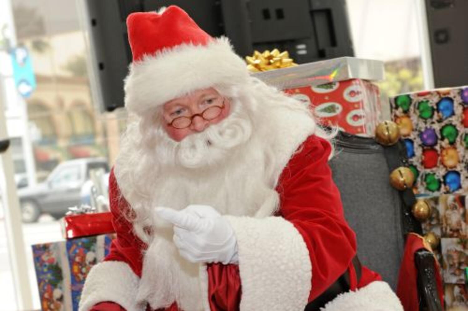 Santa and Mrs Claus 2