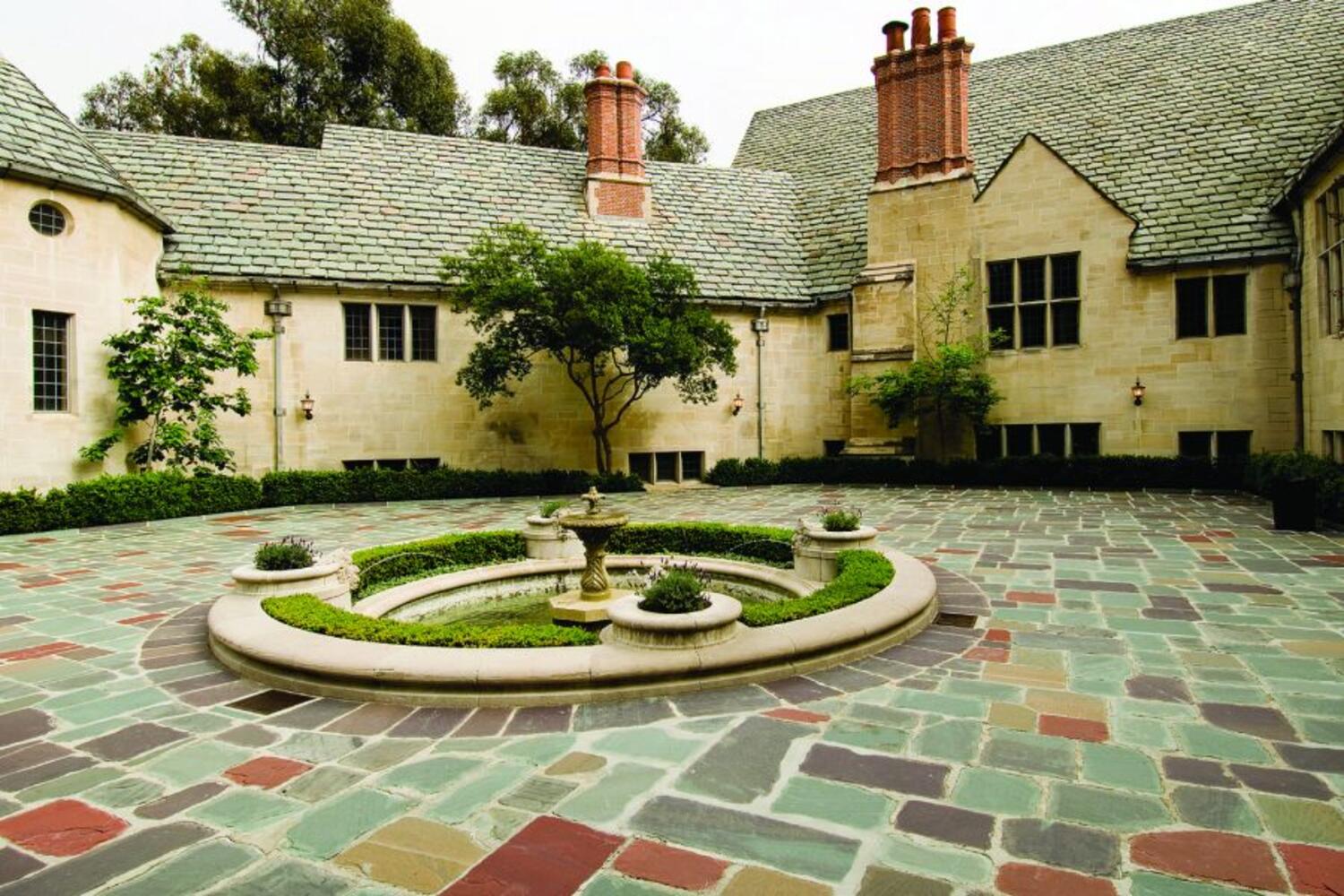 Cabaret & Coffee at Greystone Mansion
