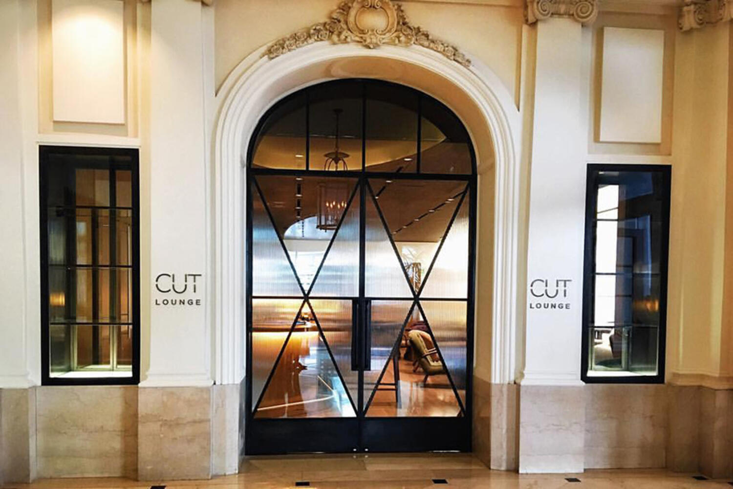 CUT Lounge by Wolfgang Puck 