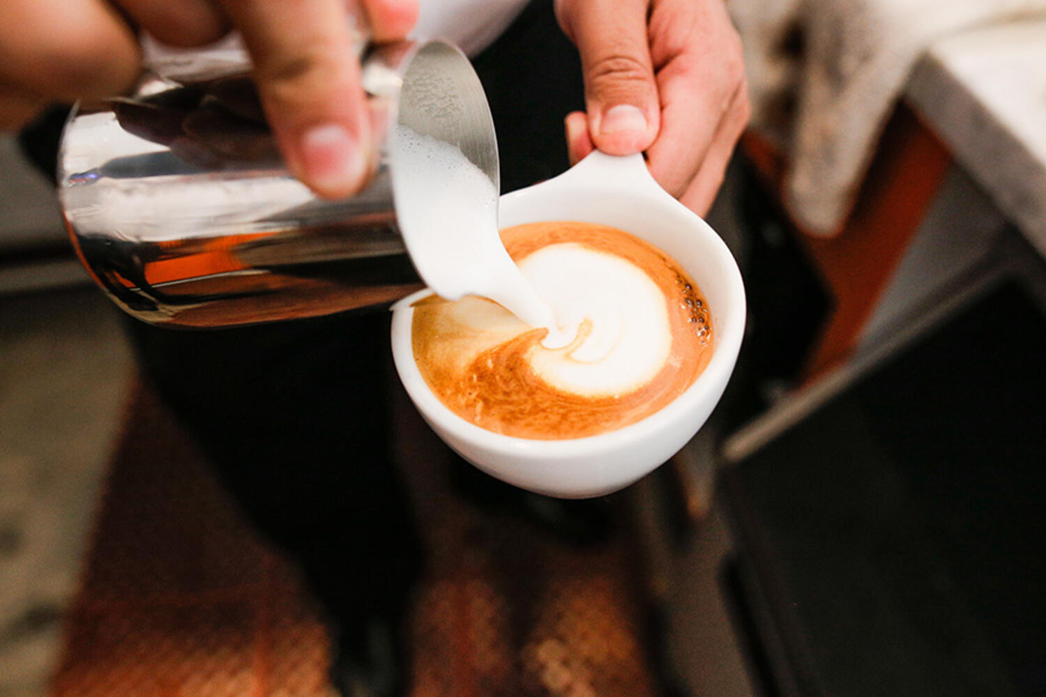 Coffee Connoisseurs & Matcha Enthusiasts <br>Sip your way through Beverly Hills