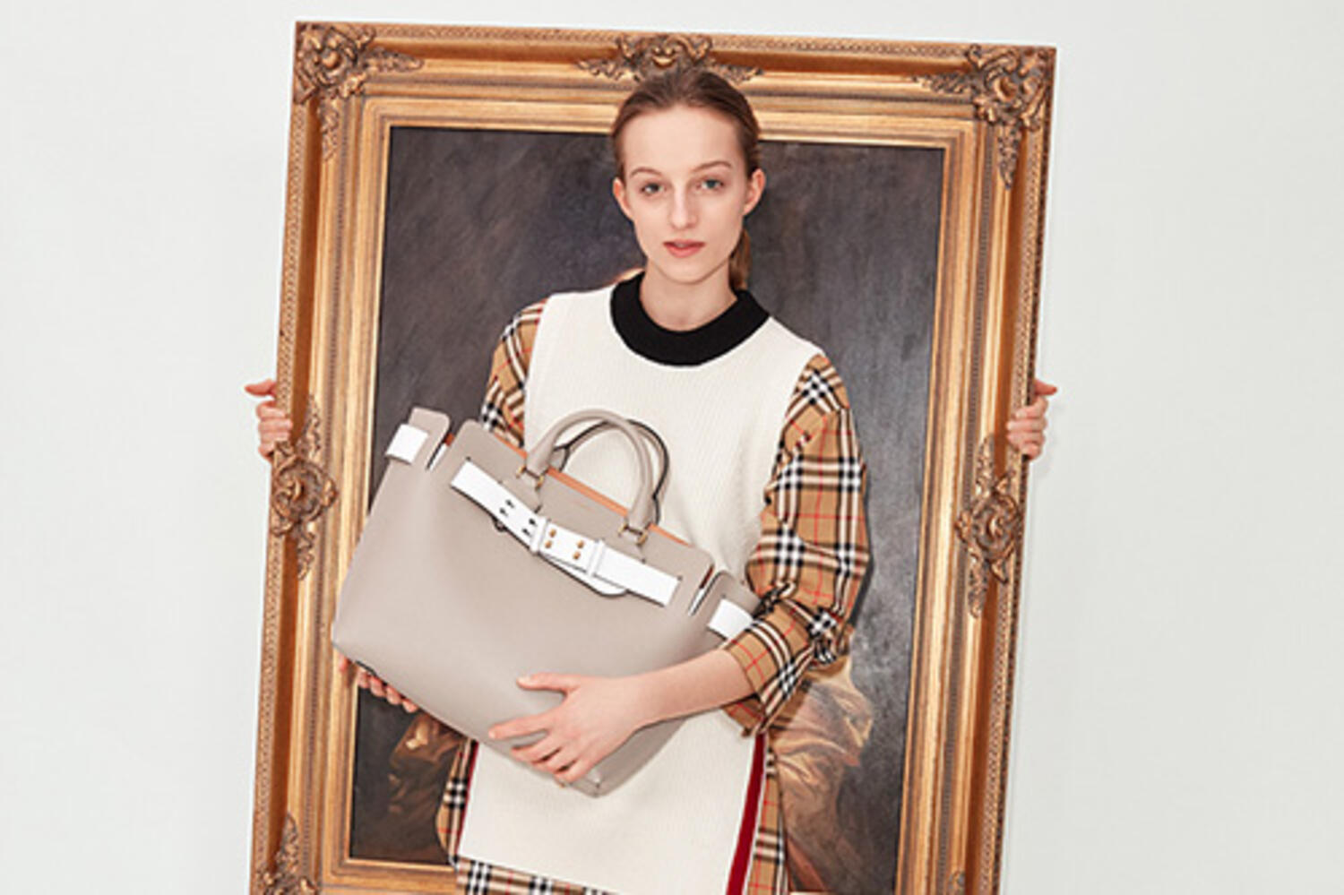 Burberry Invites You
