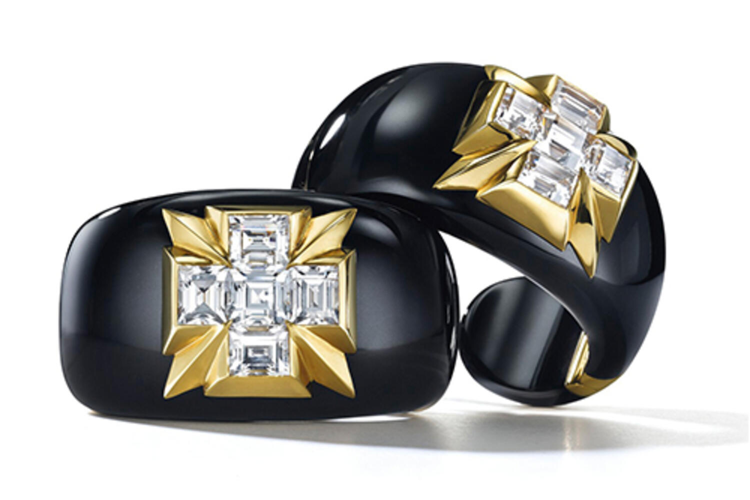 Magnificent Jewels and Handbags Highlights Exhibition at Christie's Los Angeles