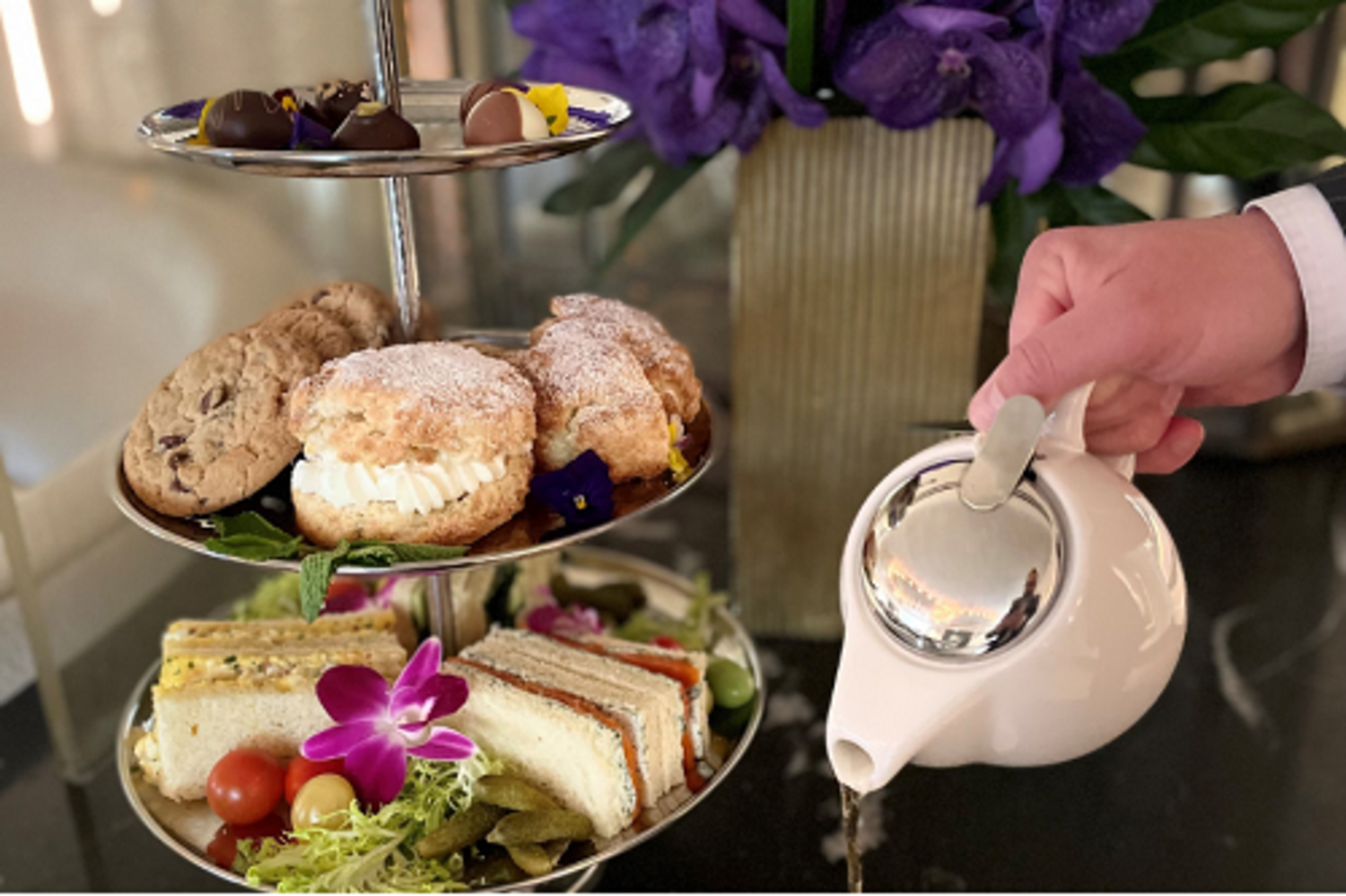 Queen’s Jubilee Tea at Avec Nous 