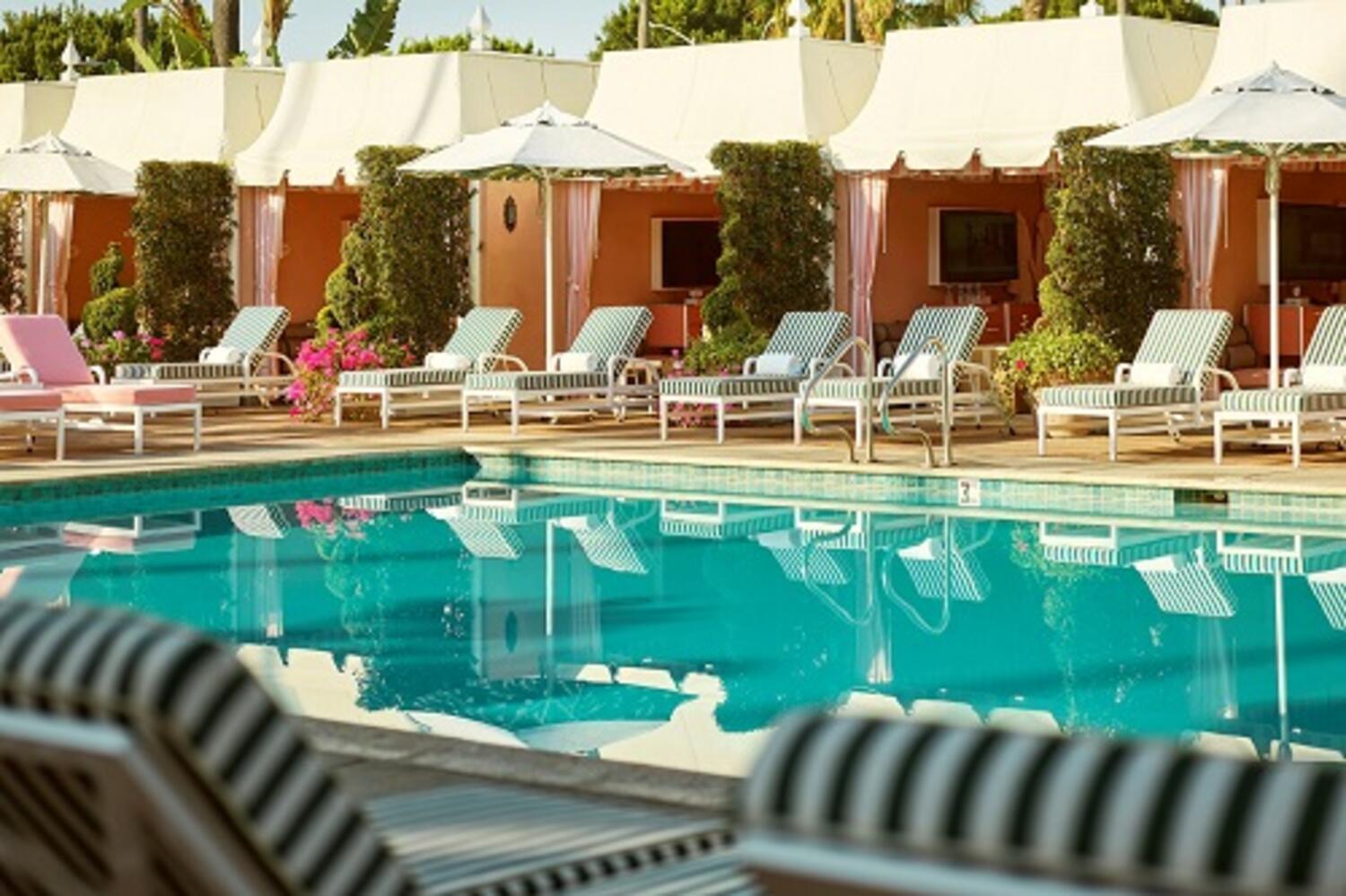 Summer Poolside Movie Series – Breakfast at Tiffany’s, April 26