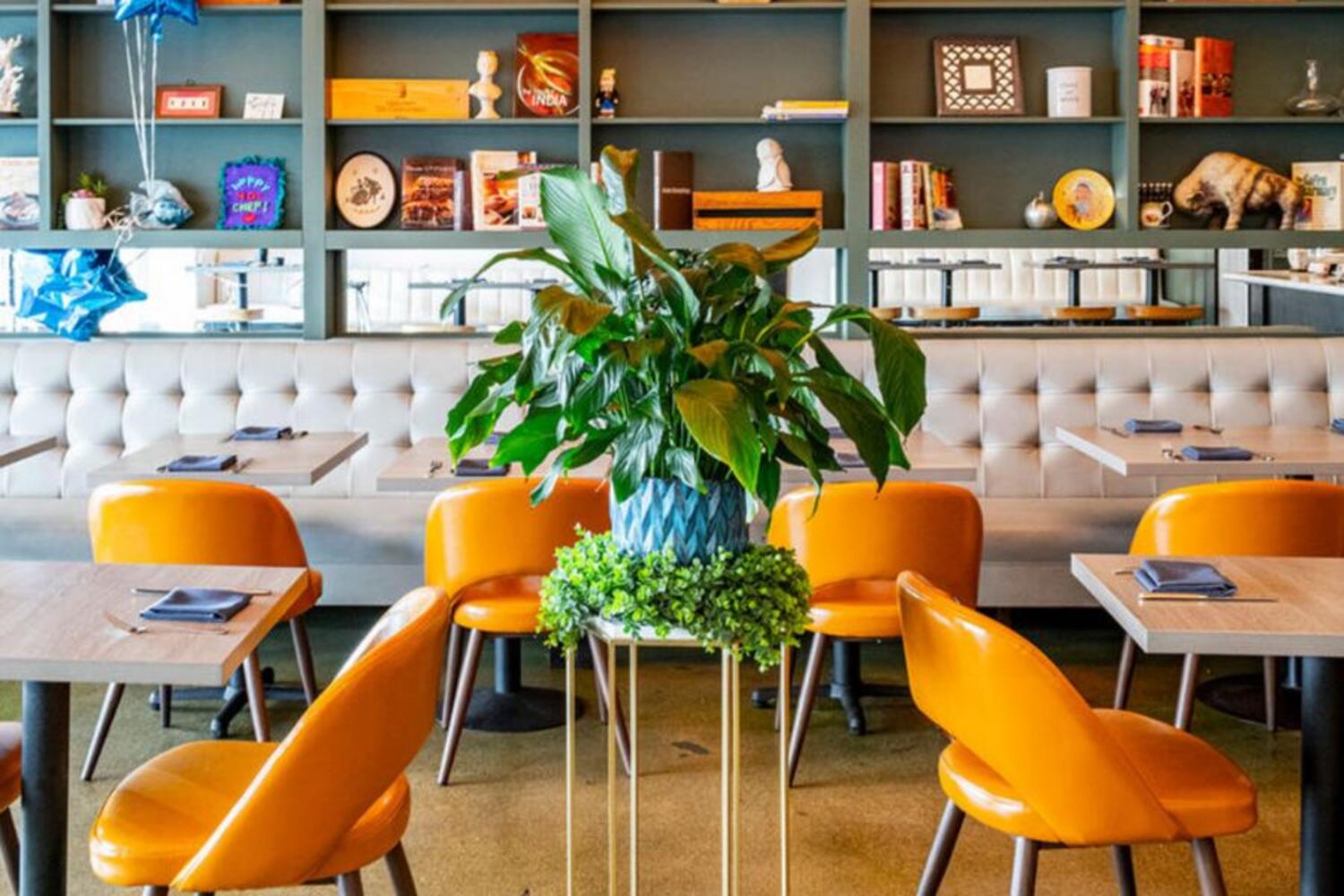 Best Places to Eat and Things to Do on Robertson Boulevard 
