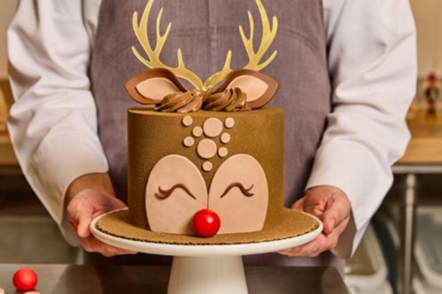 Cake Decorating Class at The Peninsula Beverly Hills