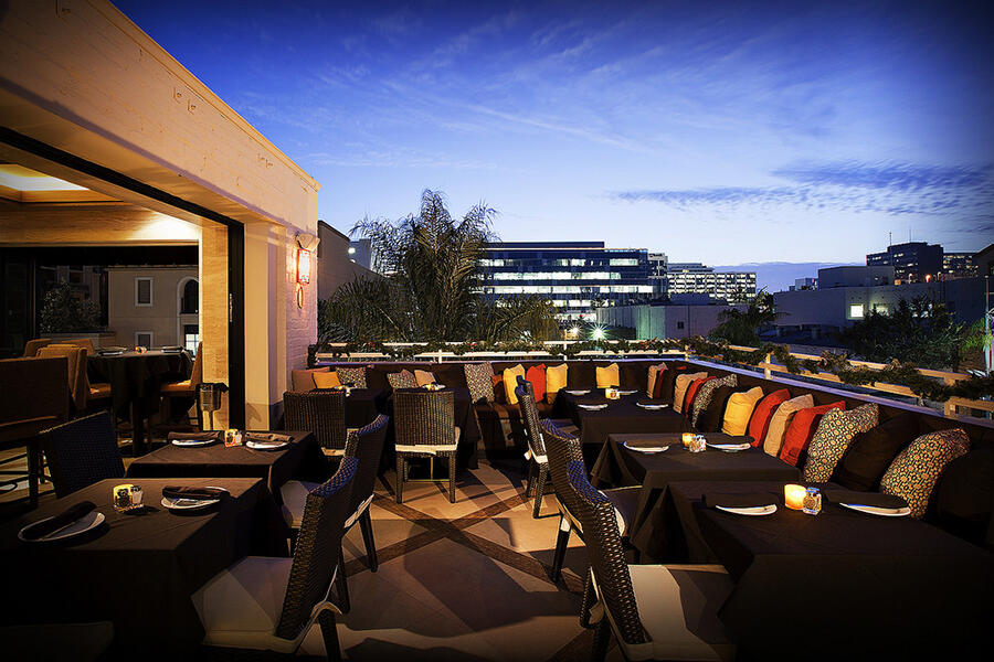 Beverly Hills Bars And Lounges